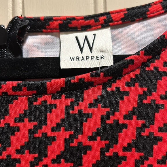 WRAPPER Red Houndstooth dress - bell sleeves grommet detail - Nordstrom XL - NWT - Picture 2 of 10